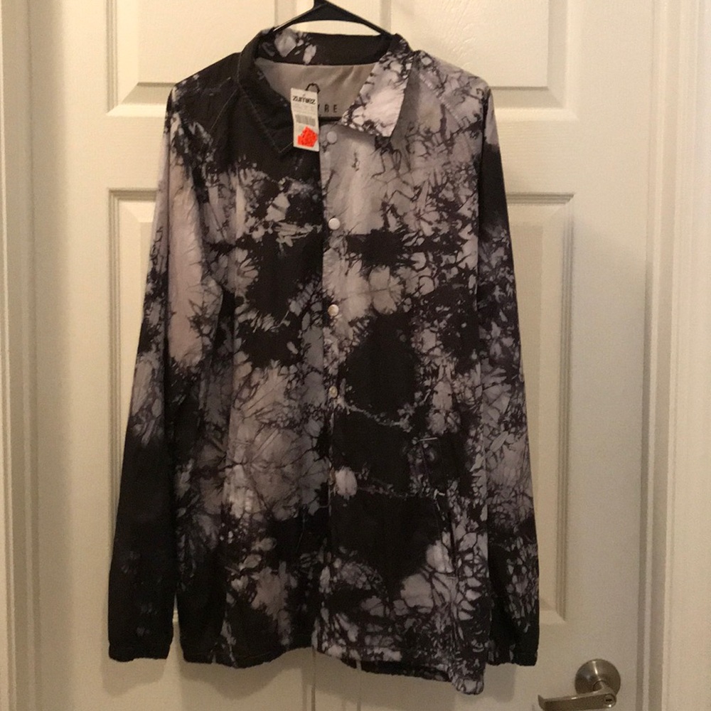 Empyre Size XL Windbreaker